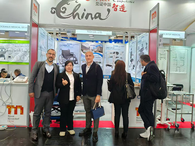 Yuteng Medical ໃນງານວາງສະແດງ Dubai